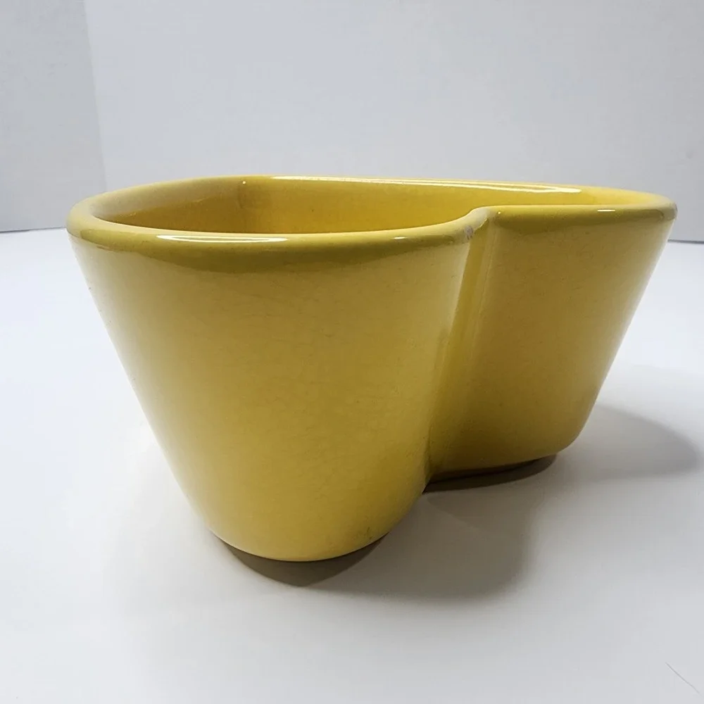 Cheerios Yellow Heart Shaped Ceramic Cereal Bowl 2003 General Mills